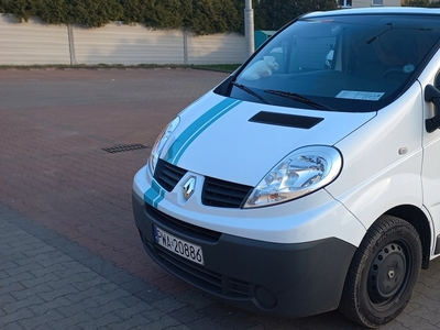 Renault Trafic II Furgon 2.0 dCi 115KM 2013