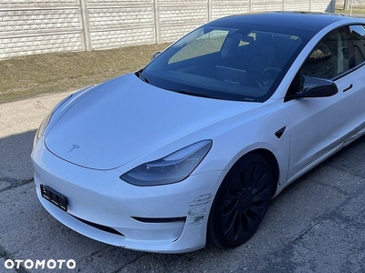 Tesla Model 3 Langstreckenbatterie Allradantrieb Dual Motor Performance