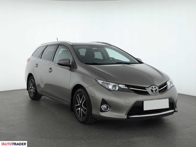 Toyota Auris 1.6 130 KM 2014r. (Piaseczno)