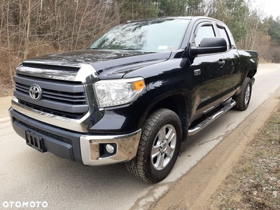 Toyota Tundra 5.7 4x4 Double Cab SR5