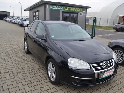 Volkswagen Jetta V 1.9 TDI 105KM 2010