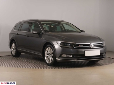 Volkswagen Passat 2.0 187 KM 2016r. (Piaseczno)