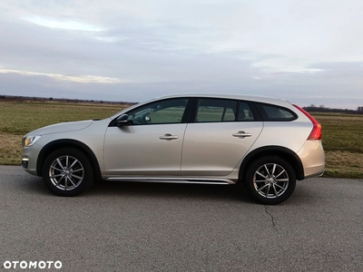 Volvo V60 Cross Country D3