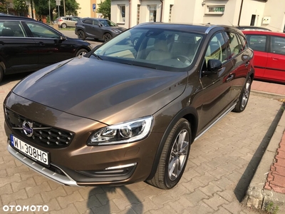 Volvo V60 Cross Country T5 AWD Summum