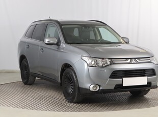 Mitsubishi Outlander III , Salon Polska, Serwis ASO, Automat, 7 miejsc, Skóra, Navi,