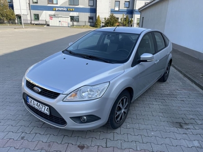 Ford Focus 1.6 benzyna 100KM 2010 r.