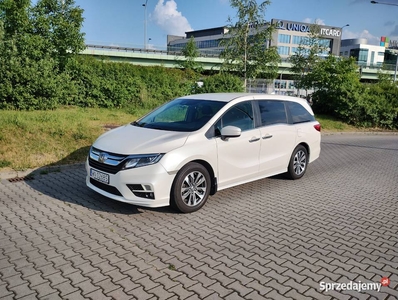 Honda Odyssey 8 osobowy