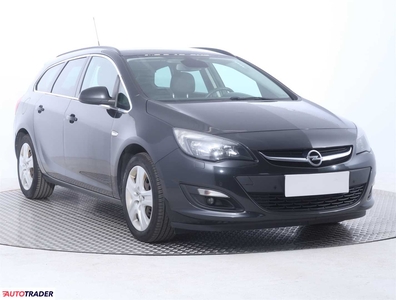 Opel Astra 1.6 108 KM 2014r. (Piaseczno)