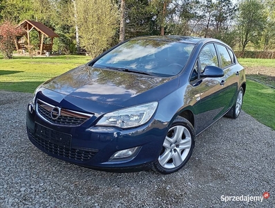 Opel Astra J 2010r. 1.4 T Benzyna Pełen Serwis Bezwypadkowy