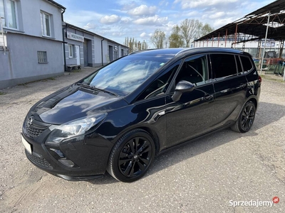 Opel Zafira 2.0 DIESEL Klimatronik Navi Ledy BiXenon HAK