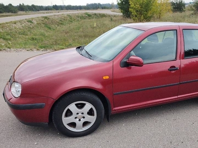 Sprzedam VW Golf IV 1.6 benzyna automat