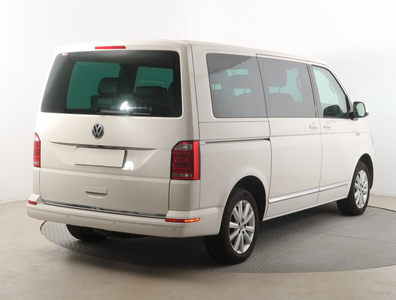 Volkswagen Multivan 2017 2.0 BiTDI 101620km Bus