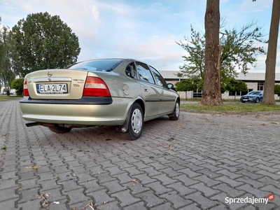 Ładna Vectra B*1997 r*1,6 Benz*Now Prz Tech*Dł Oce*Moż-Zamiany.