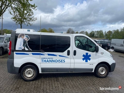 Ambulance karetka nosze