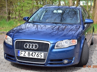Audi A4 III (B7) 2,5 TDI KLIMA ALU HAK BOSE