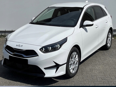 Kia Ceed III Hatchback Facelifting 1.5 T-GDI 140KM 2024