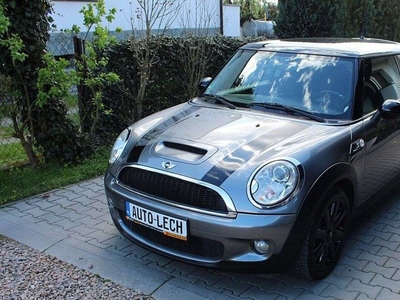 Mini Mini R56 Hatchback 1.6 i 16V Turbo 175KM 2009