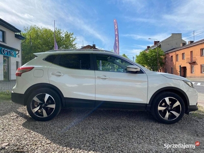 Nissan qashqai 2015r