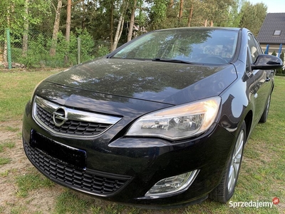 OPEL ASTRA 1.7 TDCI 110KM COSMO