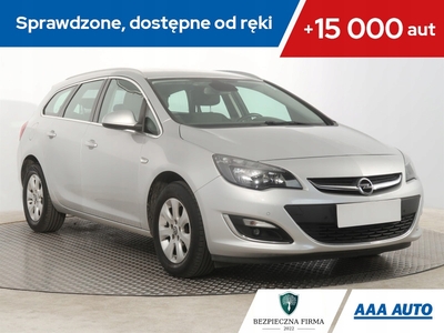 Opel Astra J Sports Tourer Facelifting 1.6 CDTI ecoFLEX 110KM 2015