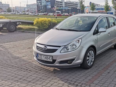 Opel Corsa 1.2 Benzyna bogate wyposażenie