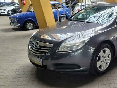 Opel Insignia I Sports Tourer 2.0 CDTI ECOTEC 130KM 2011