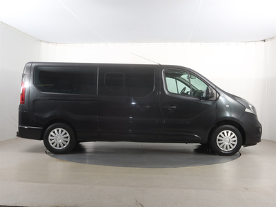 Opel Vivaro 2017 1.6 BiCDTI 221068km Bus