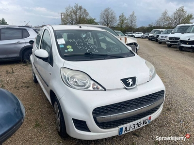 PEUGEOT 107 1.0e BlueLion 68 BVA AJ316