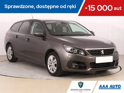 Peugeot 308 II SW Facelifting 1.2 PureTech 130KM 2018