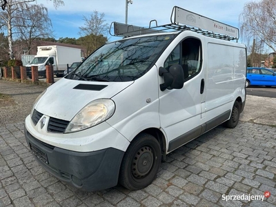 RENAULT TRAFIC 2,0 DCI- facelift-niski przebieg