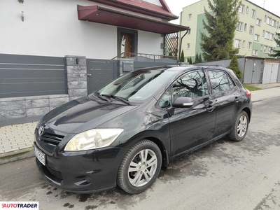 Toyota Auris 1.3 benzyna 100 KM 2010r. (tarnów)