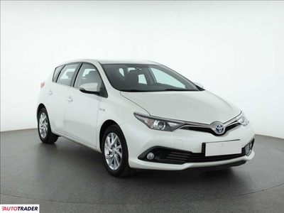 Toyota Auris 1.8 134 KM 2015r. (Piaseczno)