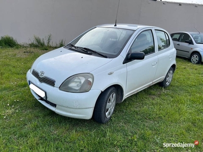 Toyota Yaris 1.0 2003r