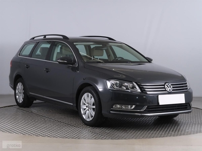 Volkswagen Passat B7 , Salon Polska, Automat, Xenon, Bi-Xenon, Klimatronic,