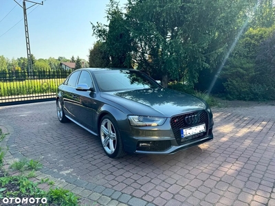 Audi S4 Standard