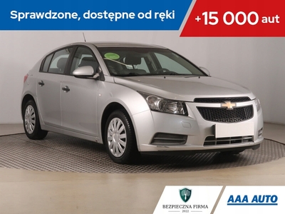 Chevrolet Cruze Hatchback 5d 1.6 16V DOHC 124KM 2012