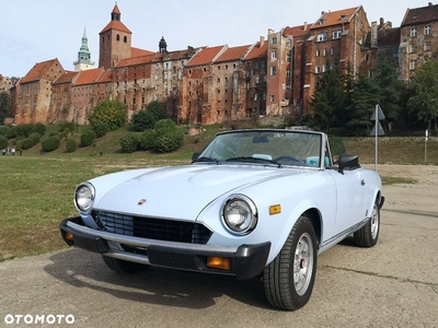 Fiat 124 Spider