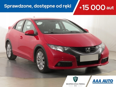 Honda Civic IX Hatchback 5d 1.8 i-VTEC 142KM 2013