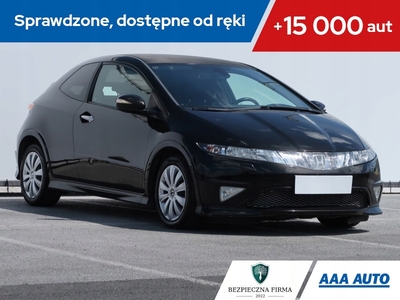 Honda Civic VIII Hatchback 3d 1.8 i-VTEC 140KM 2007