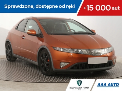 Honda Civic VIII Hatchback 3d 1.8 i-VTEC 140KM 2008