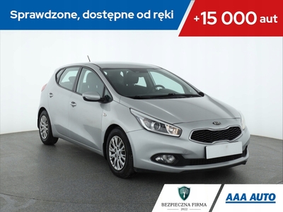 Kia Ceed II Hatchback 5d 1.6 CRDi 110KM 2012