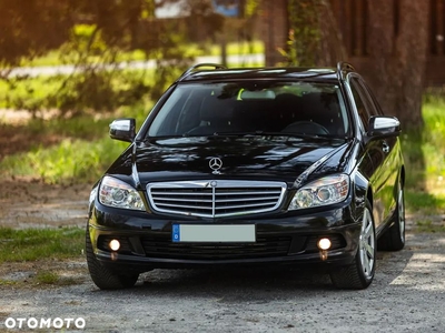 Mercedes-Benz Klasa C 200 d T 7G-TRONIC