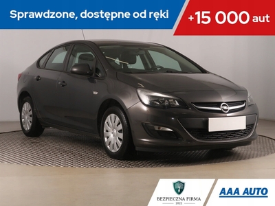 Opel Astra J Sedan 1.6 Twinport ECOTEC 115KM 2015