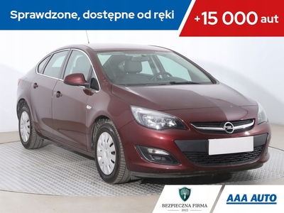 Opel Astra J Sedan 1.6 Twinport ECOTEC 115KM 2018