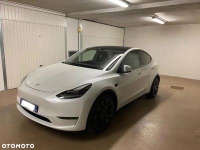 Tesla Y Model Long Range Dual Motor AWD