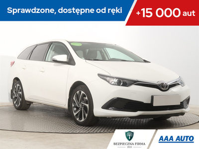 Toyota Auris II Touring Sports Facelifting 1.6 Valvematic 132KM 2018