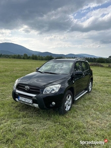 TOYOTA RAV 4 2.2 DIESEL 140KM