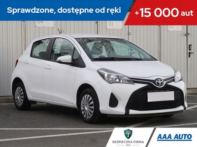 Toyota Yaris III Hatchback 5d Facelifting 1.0 VVT-i 69KM 2014