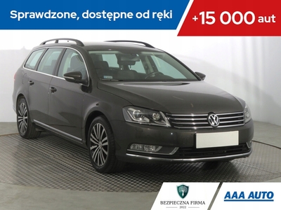 Volkswagen Passat B7 Variant 1.4 TSI BlueMotion 160KM 2012