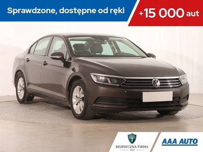 Volkswagen Passat B8 Limousine 1.4 TSI BlueMotion Technology 125KM 2016